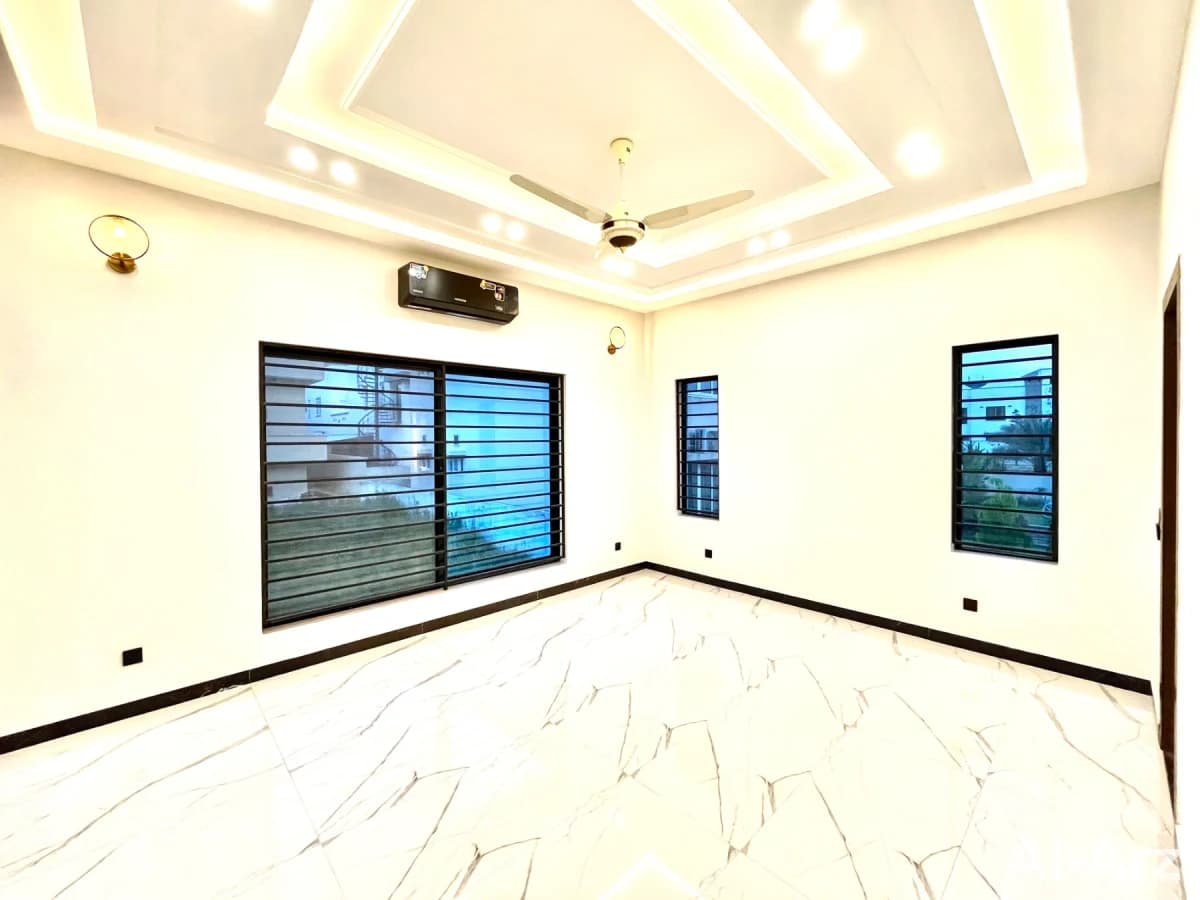 Semi-Furnished 1 Kanal Owner-Built House for wSale — DHA Phase 2 Islamabad — image 10