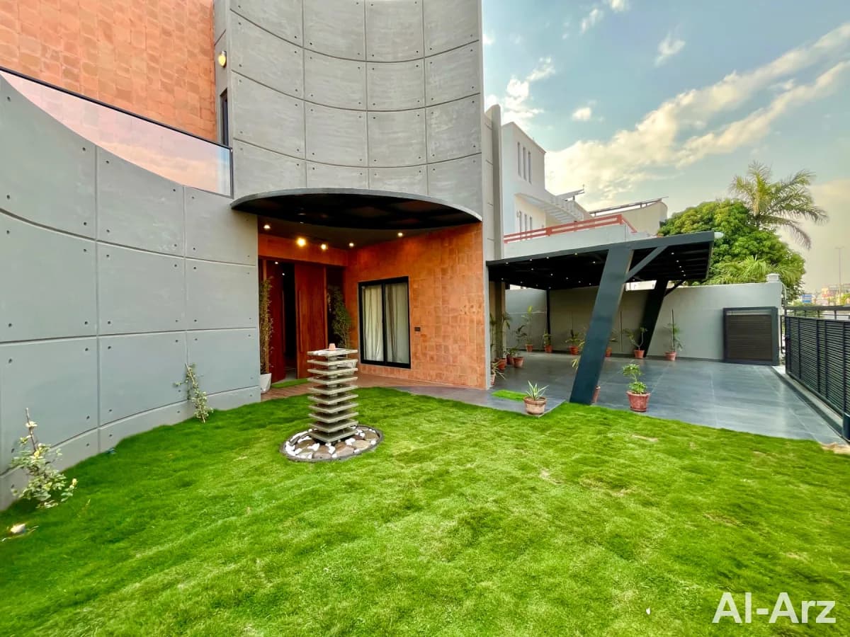 One Kanal Architectural Modern House for Sale – DHA Phase 2 — image 2
