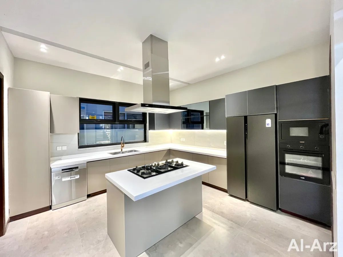 Minimalistic Designer House for sale in DHA Phase 2 — image 4
