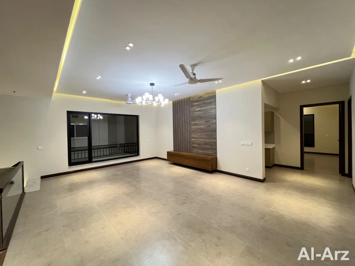 Minimalistic Designer House for sale in DHA Phase 2 — image 9