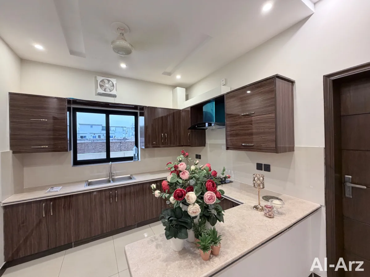 10 marla solid house for sale in Dha emaar — image 4