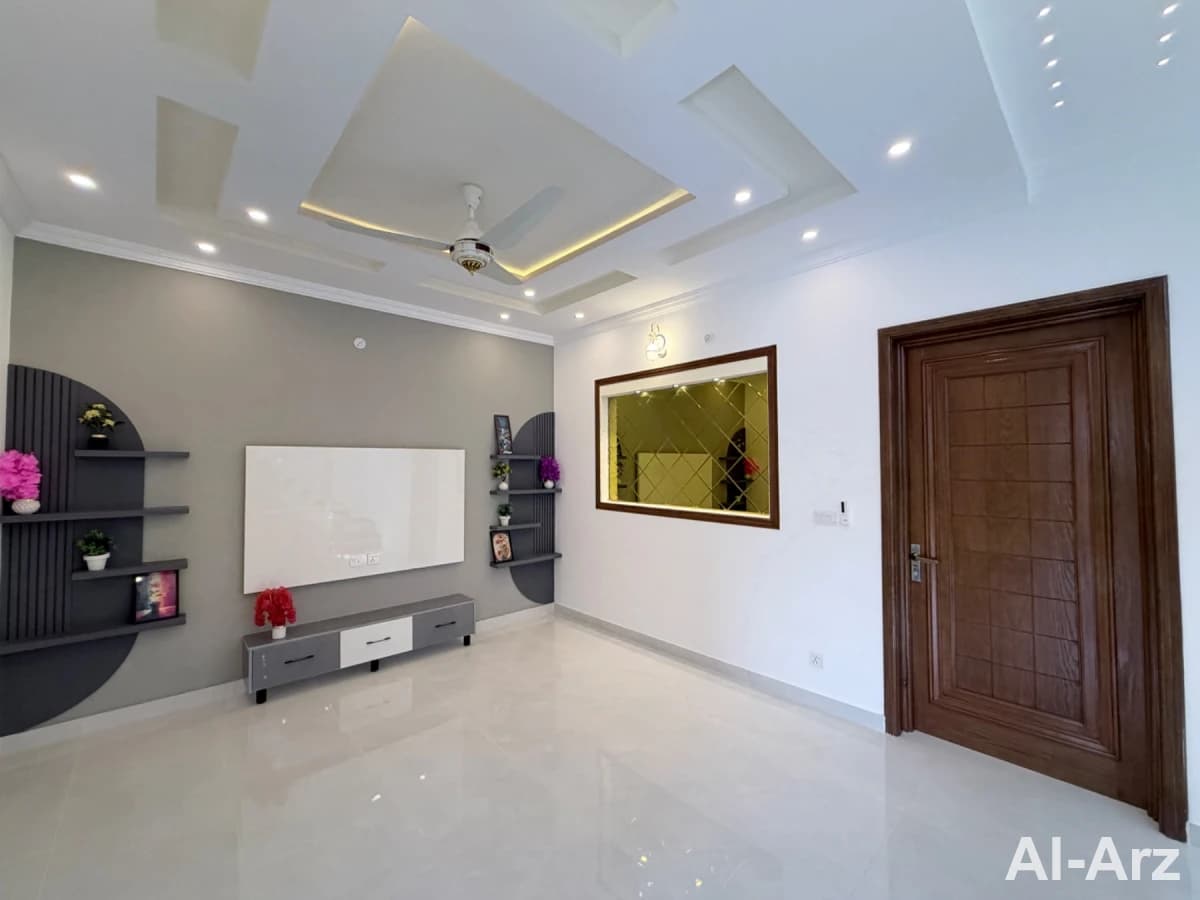 5.5 marla corner house for sale — image 4